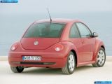 volkswagen_2005-new_beetle_1600x1200_035.jpg