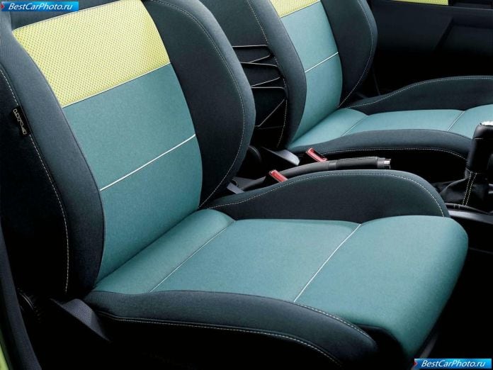 2005 Volkswagen Polo Fun - фотография 10 из 21