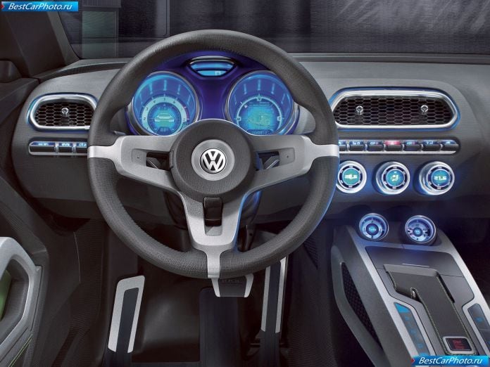 2006 Volkswagen Iroc Concept - фотография 28 из 32