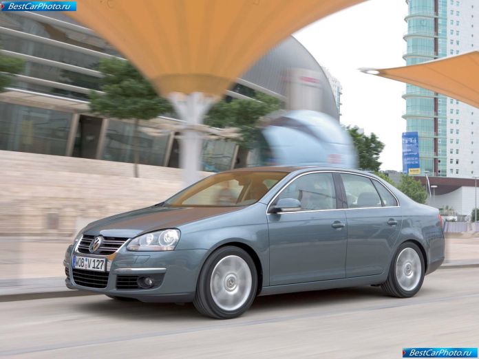 2006 Volkswagen Jetta - фотография 18 из 69