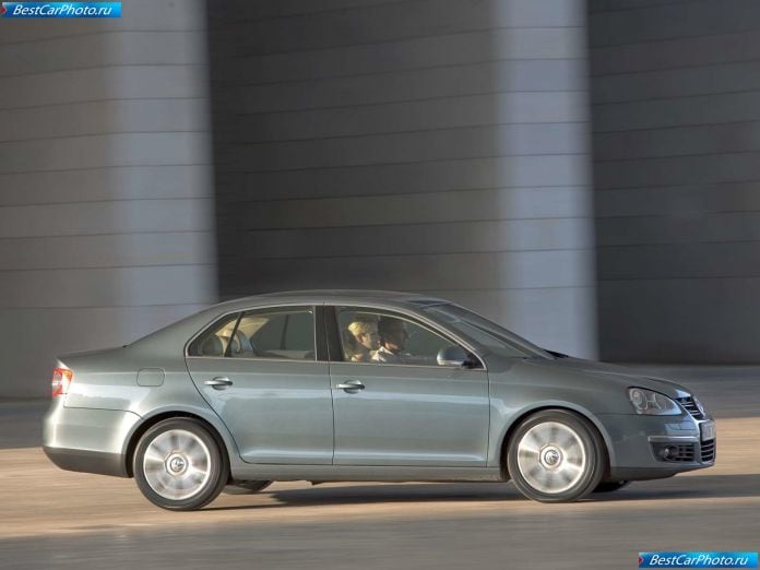 2006 Volkswagen Jetta - фотография 23 из 69