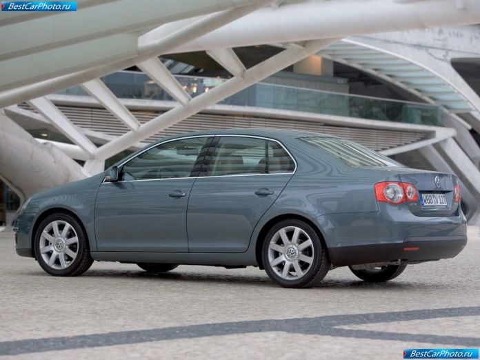 2006 Volkswagen Jetta - фотография 36 из 69