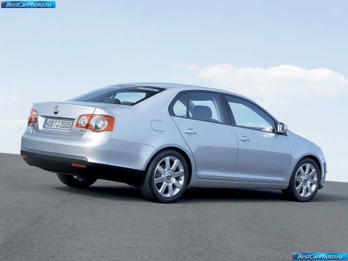 2006 Volkswagen Jetta - фотография 37 из 69 2006 Volkswagen Jetta - фотография 37 из 69