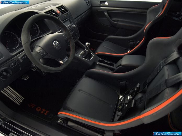 2006 Volkswagen R Gti Concept - фотография 8 из 14 2006 Volkswagen R Gti Concept - фотография 8 из 14