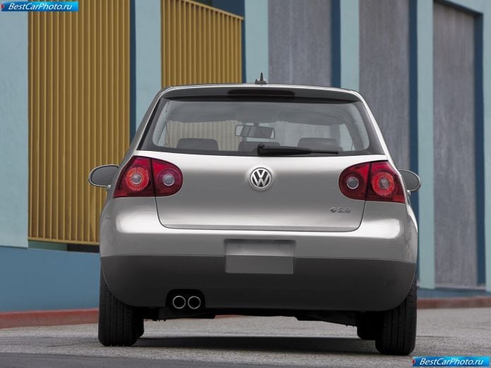 2006 Volkswagen Rabbit - фотография 17 из 24
