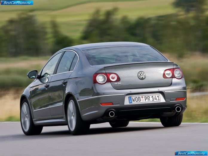 2007 Volkswagen Passat R36 - фотография 6 из 26 2007 Volkswagen Passat R36 - фотография 6 из 26