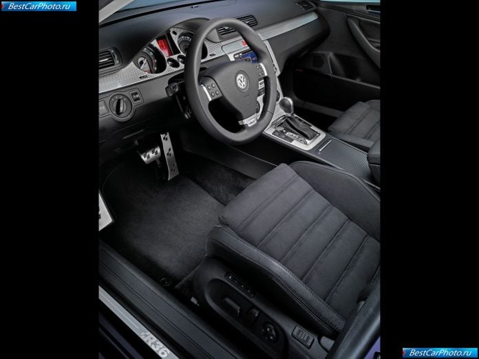 2007 Volkswagen Passat R36 - фотография 24 из 26