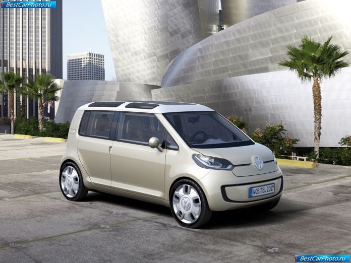 2007 Volkswagen Space Up Blue Concept - фотография 2 из 29