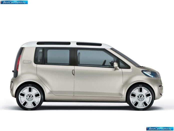 2007 Volkswagen Space Up Blue Concept - фотография 9 из 29 2007 Volkswagen Space Up Blue Concept - фотография 9 из 29
