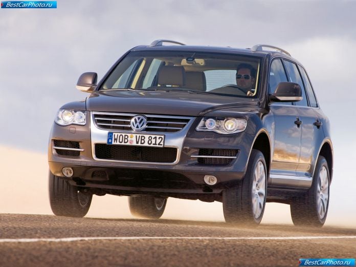 2007 Volkswagen Touareg - фотография 1 из 34