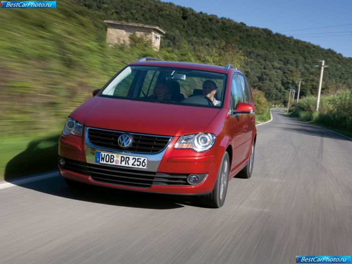 2007 Volkswagen Touran - фотография 17 из 61 2007 Volkswagen Touran - фотография 17 из 61