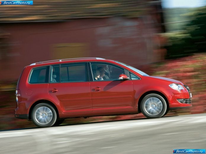 2007 Volkswagen Touran - фотография 21 из 61 2007 Volkswagen Touran - фотография 21 из 61