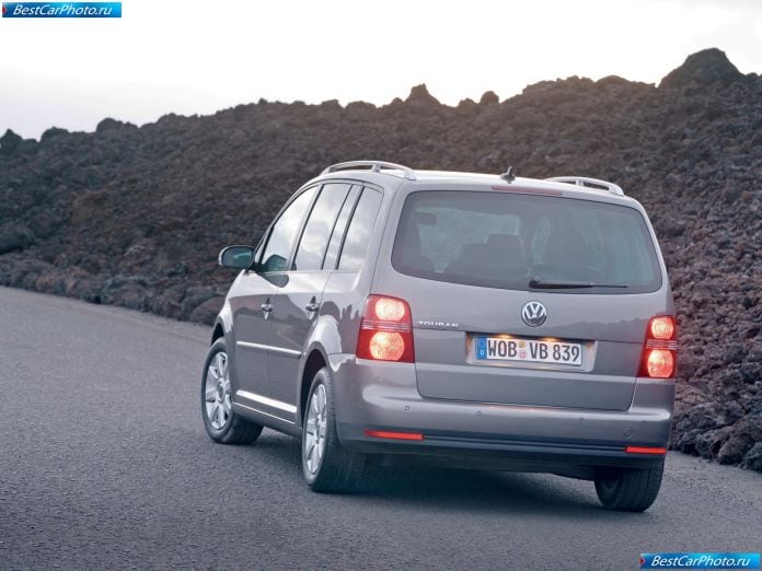 2007 Volkswagen Touran - фотография 27 из 61 2007 Volkswagen Touran - фотография 27 из 61