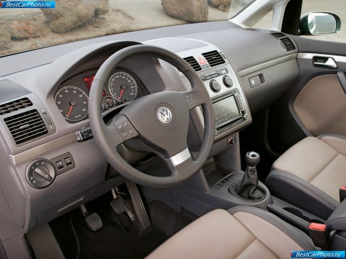 2007 Volkswagen Touran - фотография 39 из 61