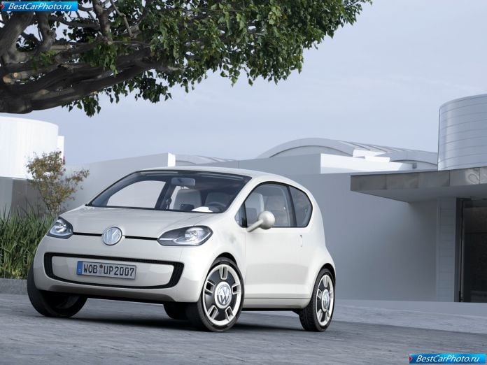2007 Volkswagen Up Concept - фотография 2 из 20