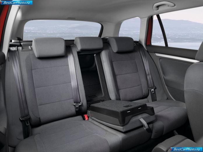 2008 Volkswagen Golf Variant - фотография 52 из 77