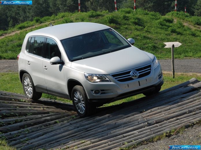 2008 Volkswagen Tiguan - фотография 57 из 161 2008 Volkswagen Tiguan - фотография 57 из 161