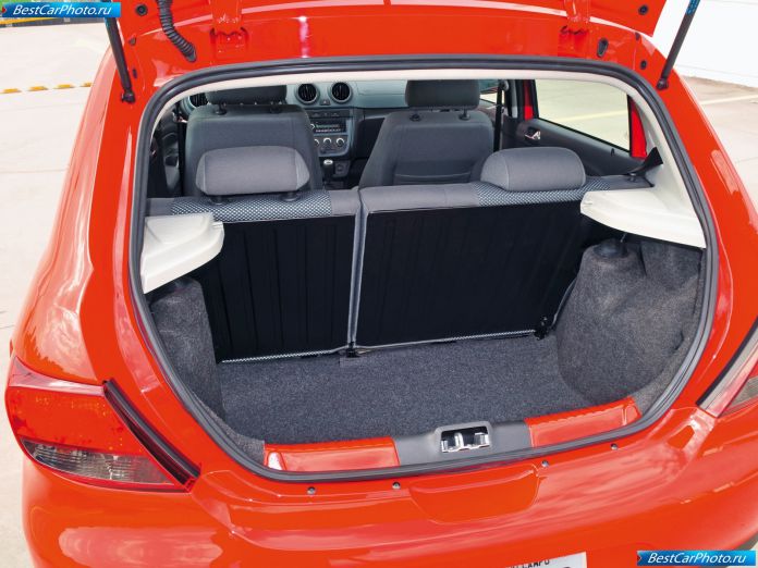 2009 Volkswagen Gol - фотография 12 из 13
