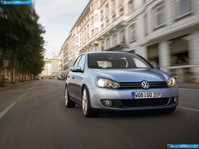 2009 Volkswagen Golf - фотография 16 из 88