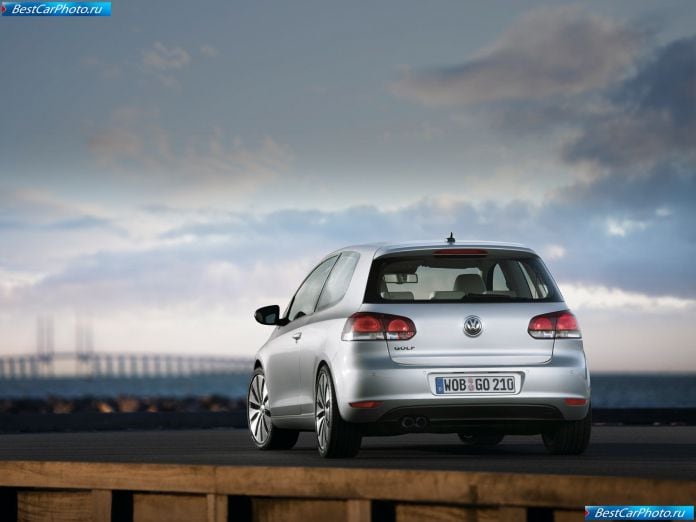 2009 Volkswagen Golf - фотография 32 из 88 2009 Volkswagen Golf - фотография 32 из 88