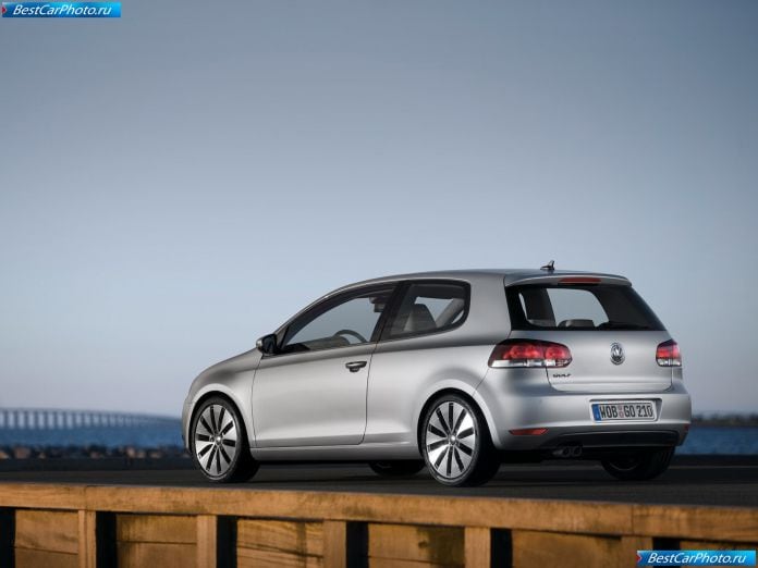 2009 Volkswagen Golf - фотография 33 из 88 2009 Volkswagen Golf - фотография 33 из 88