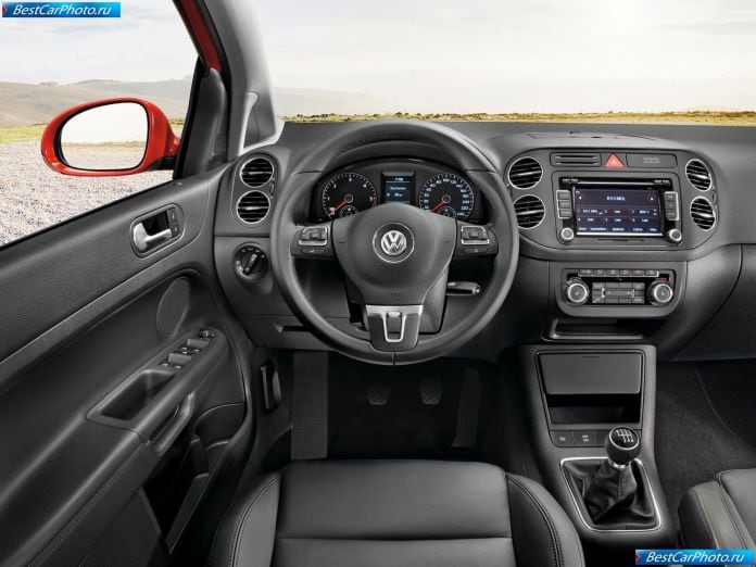 2009 Volkswagen Golf Plus - фотография 18 из 21
