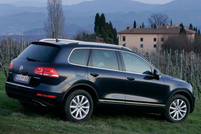 2010 Volkswagen Touareg Hybrid - фотография 11 из 12 2010 Volkswagen Touareg Hybrid - фотография 11 из 12