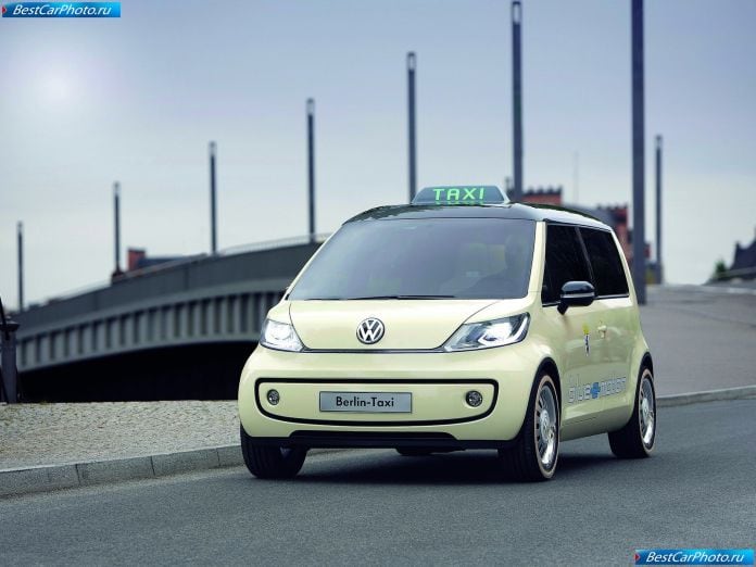 2010 Volkswagen Berlin Taxi Concept - фотография 1 из 10
