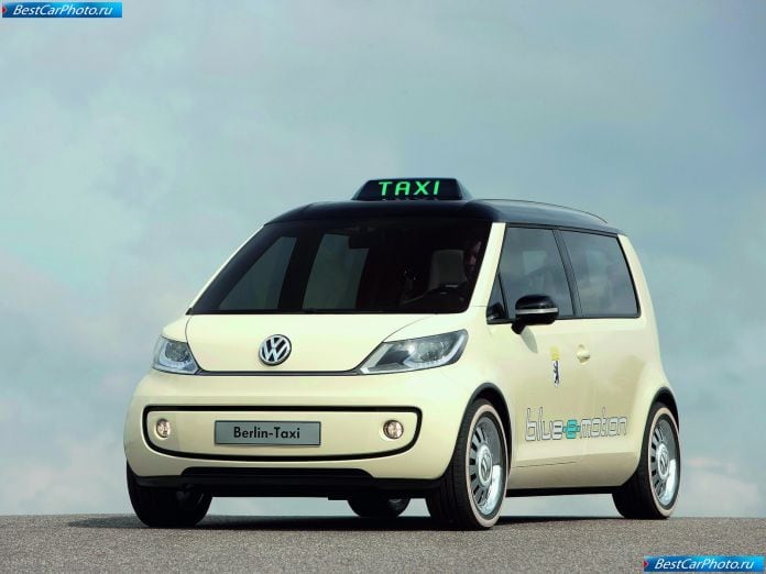 2010 Volkswagen Berlin Taxi Concept - фотография 2 из 10