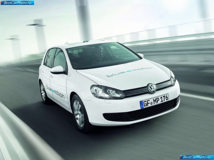 2010 Volkswagen Golf Blue-e-motion Concept - фотография 2 из 25 2010 Volkswagen Golf Blue-e-motion Concept - фотография 2 из 25