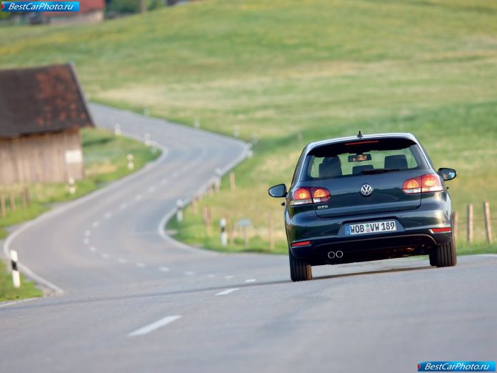 2010 Volkswagen Golf Gtd - фотография 37 из 43