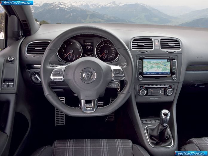 2010 Volkswagen Golf Gtd - фотография 39 из 43