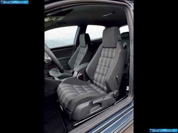 2010 Volkswagen Golf Gtd - фотография 43 из 43