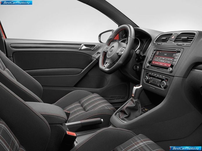 2010 Volkswagen Golf Gti - фотография 36 из 45 2010 Volkswagen Golf Gti - фотография 36 из 45
