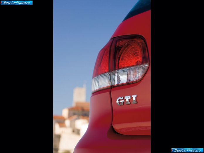 2010 Volkswagen Golf Gti - фотография 45 из 45