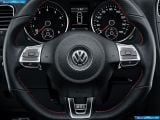 volkswagen_2010-golf_gti_us-version_1600x1200_011.jpg