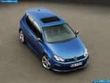 volkswagen_2010-golf_r_1600x1200_008.jpg