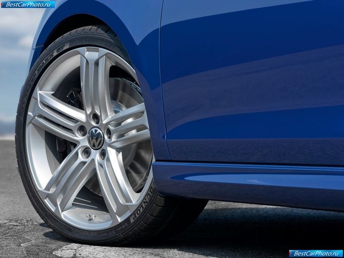 2010 Volkswagen Golf R - фотография 56 из 60