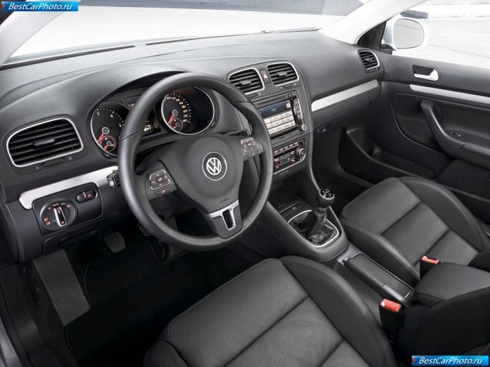 2010 Volkswagen Golf Variant - фотография 24 из 47