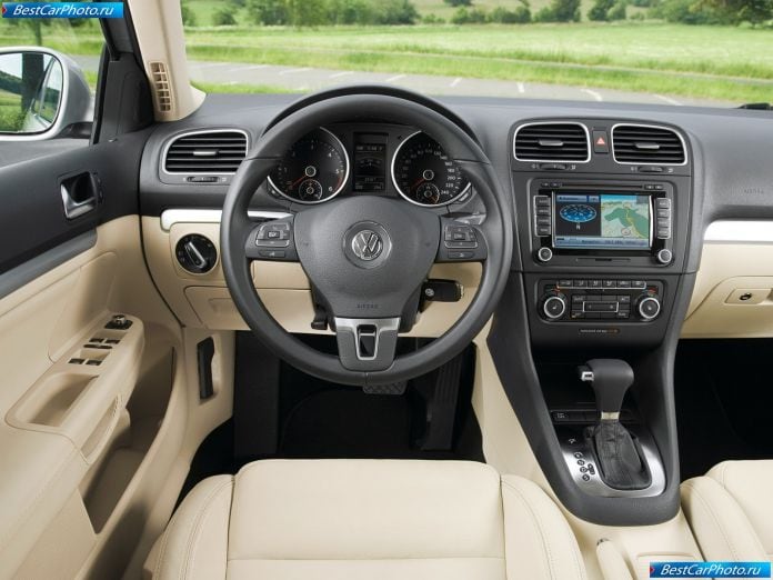 2010 Volkswagen Golf Variant - фотография 27 из 47 2010 Volkswagen Golf Variant - фотография 27 из 47