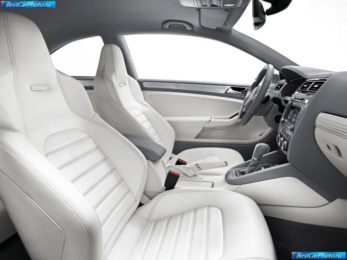 2010 Volkswagen New Compact Coupe Concept - фотография 12 из 13 2010 Volkswagen New Compact Coupe Concept - фотография 12 из 13