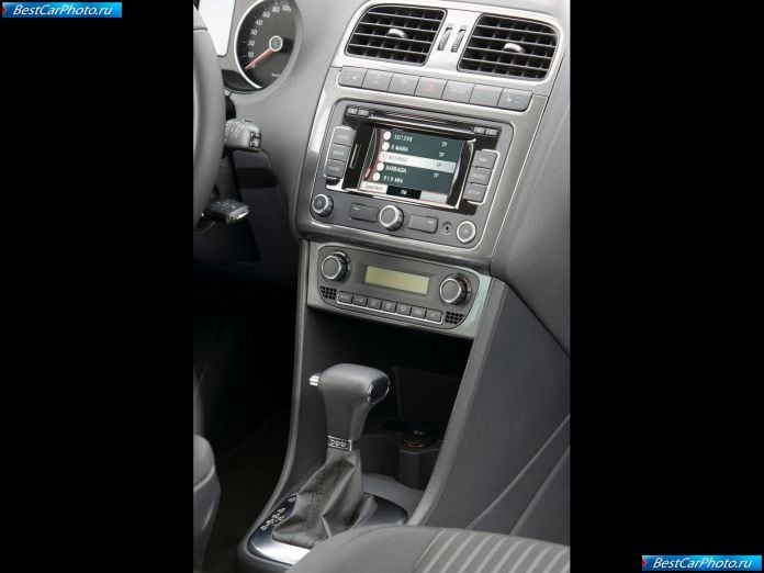 2010 Volkswagen Polo - фотография 82 из 101 2010 Volkswagen Polo - фотография 82 из 101