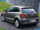 volkswagen_2010-polo_3-door_1600x1200_018.jpg