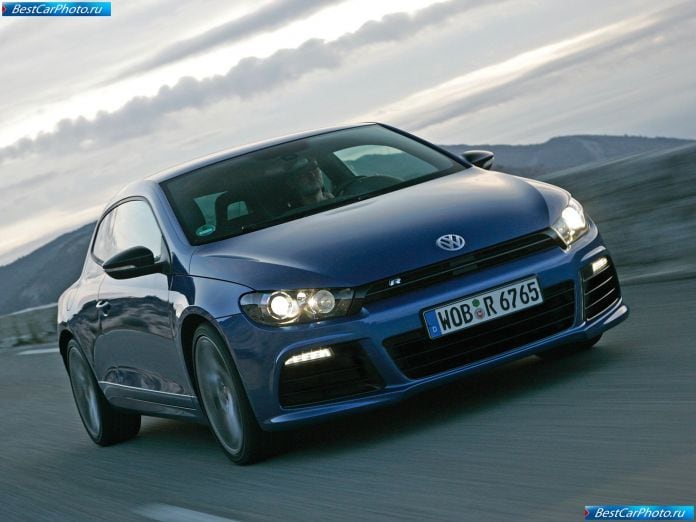 2010 Volkswagen Scirocco R - фотография 3 из 44