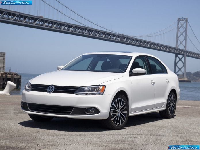 2011 Volkswagen Jetta - фотография 9 из 85