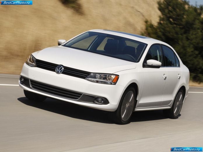 2011 Volkswagen Jetta - фотография 14 из 85
