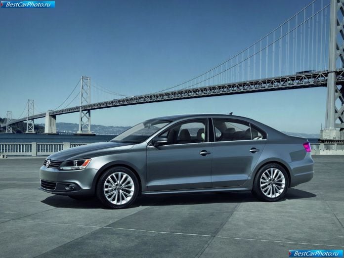 2011 Volkswagen Jetta - фотография 21 из 85