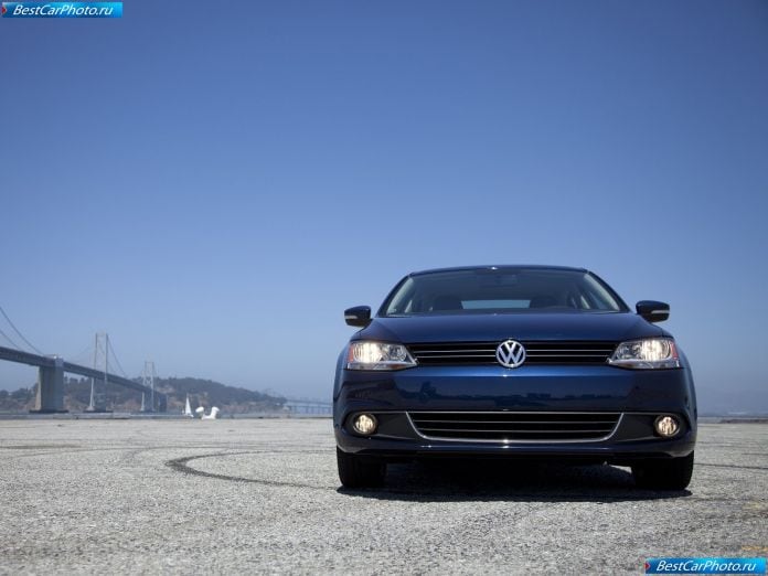 2011 Volkswagen Jetta - фотография 53 из 85