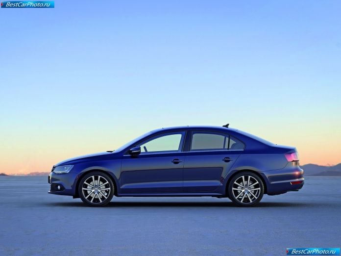 2011 Volkswagen Jetta Eu Version - фотография 18 из 40