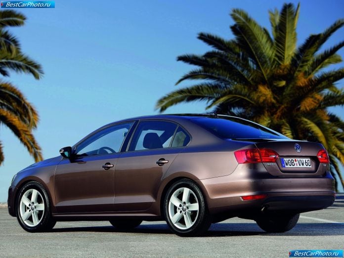 2011 Volkswagen Jetta Eu Version - фотография 21 из 40